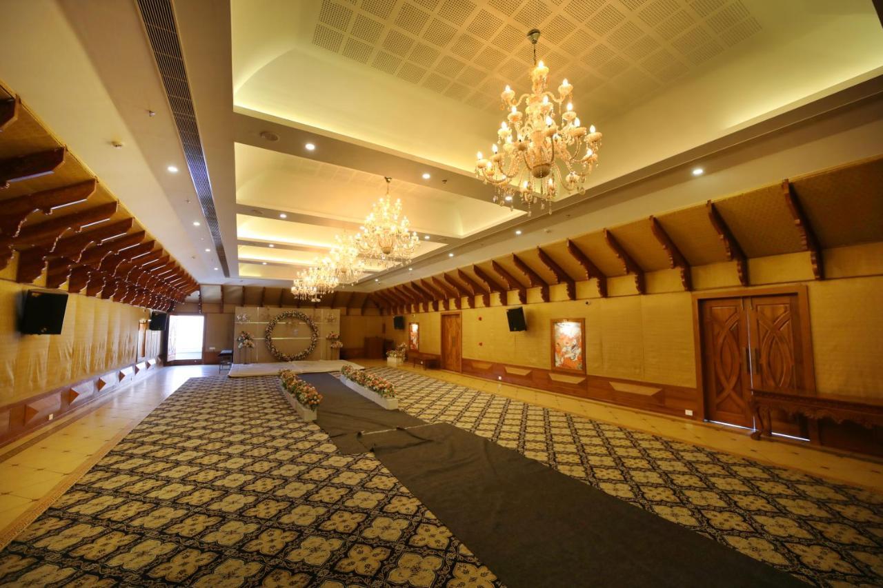 Gokulam Grand Resort & Spa, Kumarakom Kültér fotó